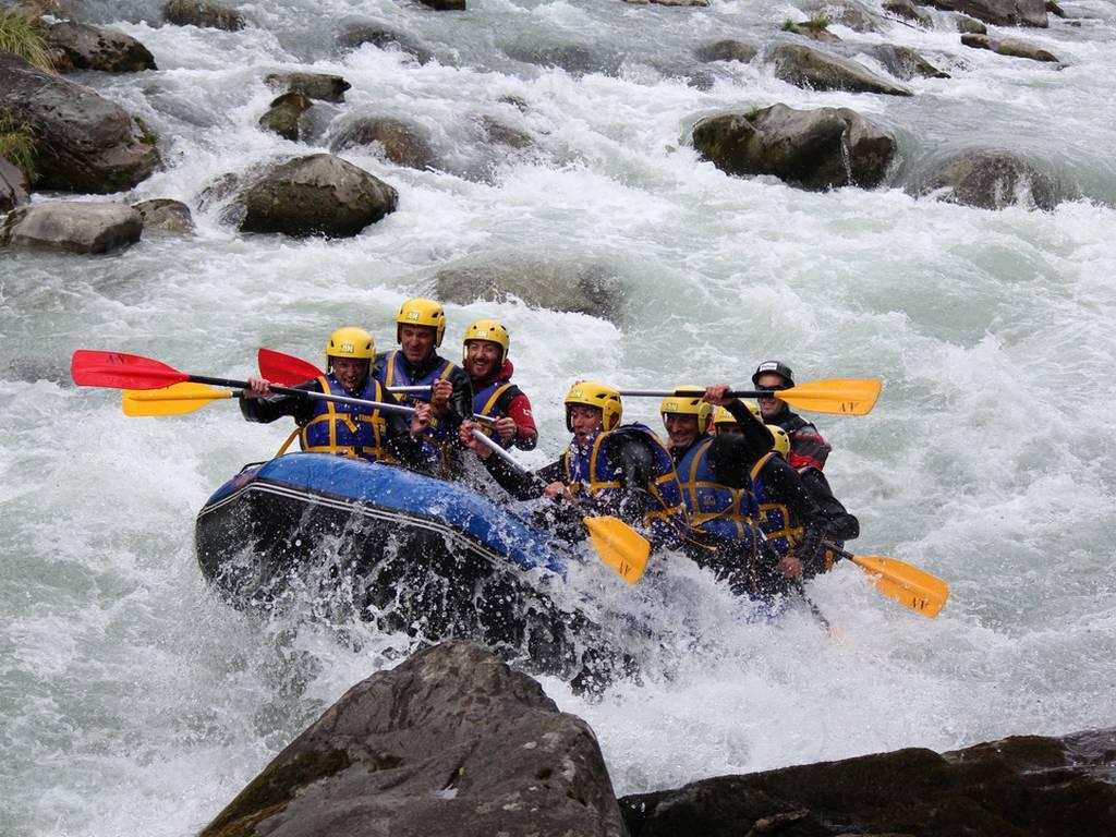 2. RAFTING LA CLUSAZ ISERE SPORTIVE DESCENTE